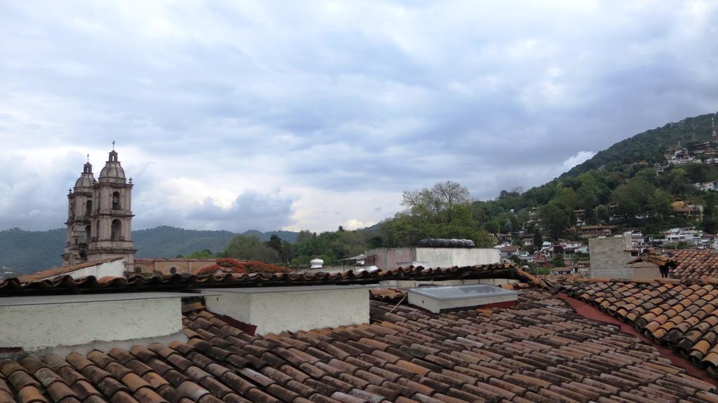 Hotel Casa Abierta Valle de Bravo Luaran gambar